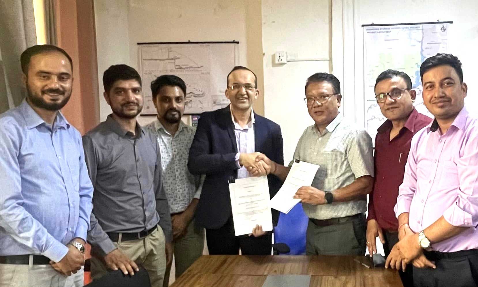 Contract Agreement between Dudhkoshi Jalvidyut Company Limited and ChesCo